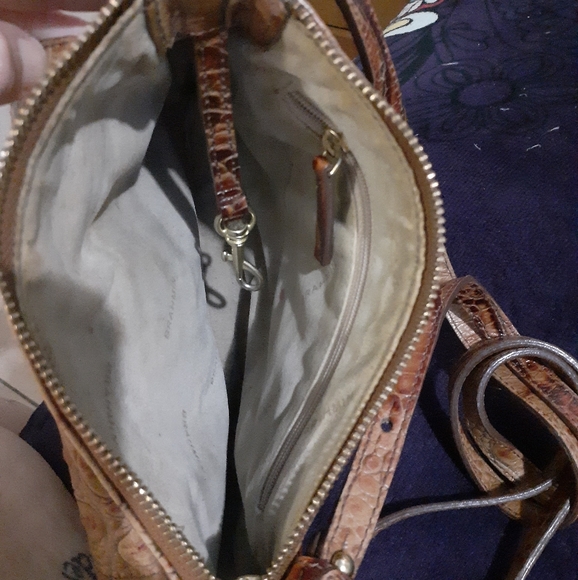 Brahmin Crocodile Embossed Crossbody Handbag - Picture 5 of 6
